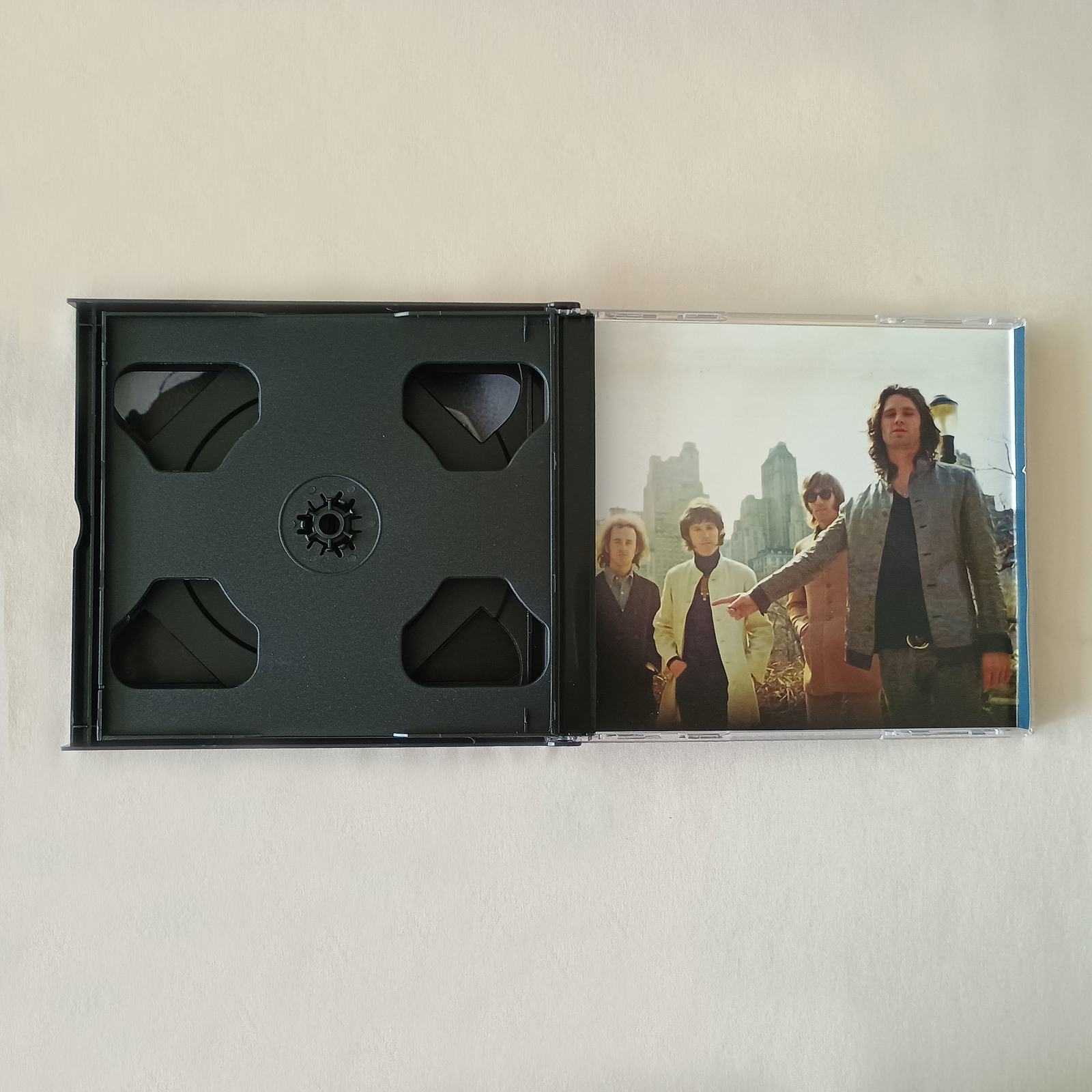 THE DOORS-LIVE IN NEW YORK FELT FORUM, Madison Square Garden Jan. 17- 18th, 1970 Item image 3