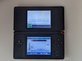 Nintendo DS Lite Videojuego Consola Jet Negro Azul Laboral Roto Bisagra - $34.00