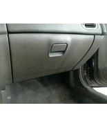 PROTEGE   1999 Glove Box 103762606 - $509.74 MXN