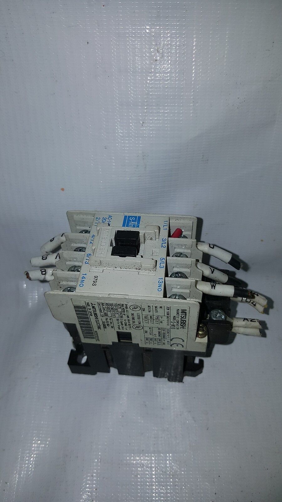 Mitsubishi Magnetic contactor S-N10 - $11.59