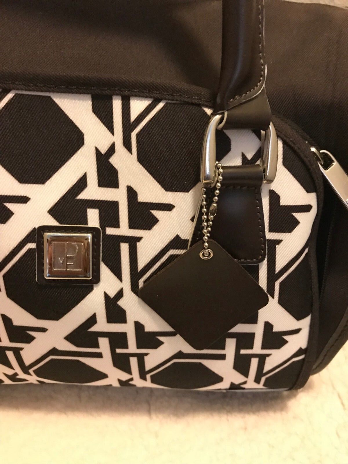 Diane Von Furstenberg DVF Signature Logo luggage cosmetic/medical Limited Editio - $54.45