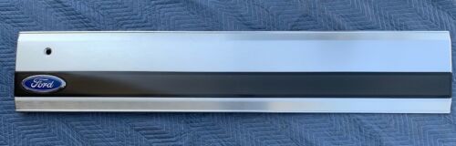 Primary image for ✅ 92-96 Ford Full Size Bronco XLT Tail Gate Trim Panel Tailgate Black Insert