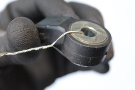 1997-2000 MERCEDES R170 SLK230 KNOCK SENSOR K570 image 3