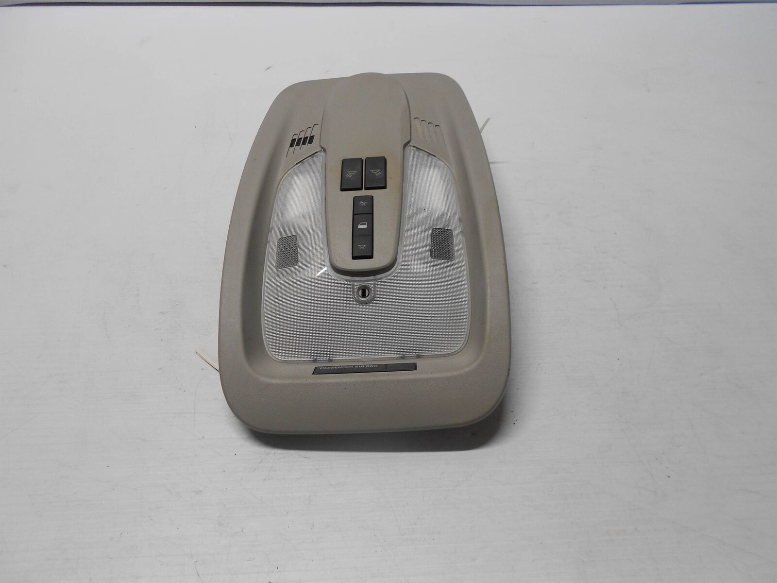 10 11 12 13 14 15 Chevrolet Equinox Terrain Overhead Console with Sunroof - $29.99