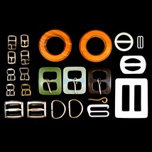 Vintage Buckle Lot – Lucite, Wood, Metal, Plastic Mix, 23 pcs, 1960s–80s... - $367.04 MXN