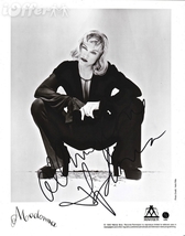Madonna 8 x10 original autograph 3802 thumb200