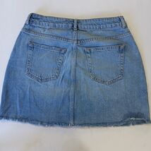 Topshop Moto RN#125149 Women's Blue Denim Frayed Mini Skirt Size 8 Waist 28" image 2