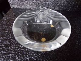 Lalique "Tete De Lion" Crystal Ashtray in the original box image 3