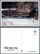 VERMONT Postcard - Stowe, Trapp Family Lodge &amp; Guest Houses B10 - £2.32 GBP
