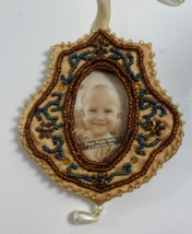 Hallmark Keepsake THE FAMILY TREE Love Lives On Photo Frame Ornament 2002 - $276.61 MXN