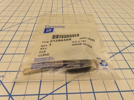 GM 23286588 Key Blank Bowtie Logo Factory Sealed General Motors - $751.54 MXN