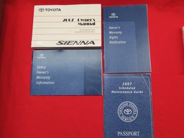 2007 Toyota Sienna Owners Manual [Paperback] Toyota - £22.21 GBP