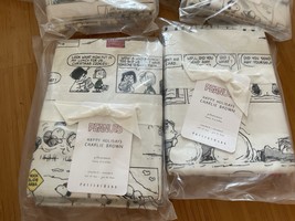 New Pottery Barn Peanuts Happy Holidays Charlie Brown Standard Pillowcas... - €43,22 EUR