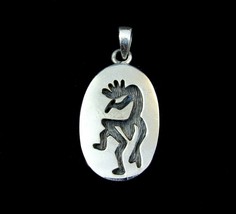 Handcrafted 925 Sterling Silver KOKOPELLI Magical Mirth Oval Pendant Medallion - £22.28 GBP