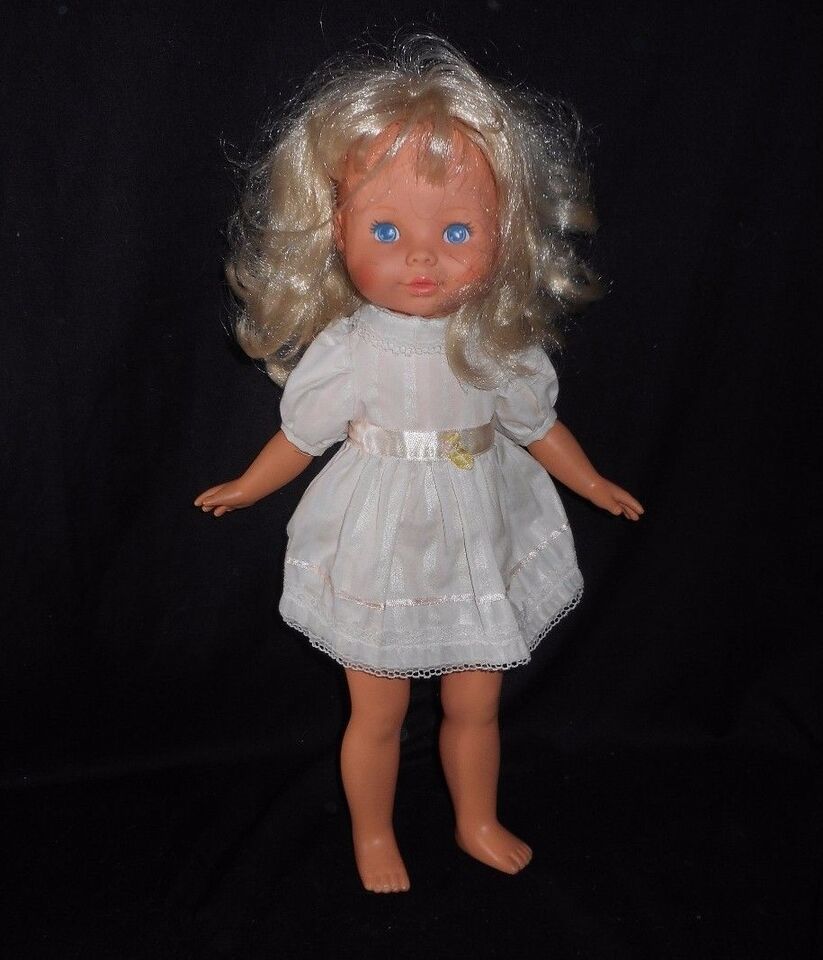 Primary image for VINTAGE 1984 FISHER PRICE 216 MY FRIEND MANDY BLONDE GIRL DOLL TOY W/ DRESS
