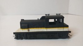Tyco Switcher For Repair Possibly Painted - £17.40 GBP