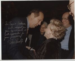 Bill Bradley Signed Color Photo Inscribed to Eppie Lederer Dear Ann Landers - $47.52