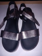 J D WILLIAMS Women&#39;s BRONZE Colour  Sandals Size 5 Express Shipping - $3.38