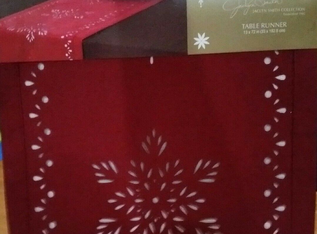 NEW Red White Snowflake Overlay Linen-like Table Runner - FREE SHIPPING - $12.86