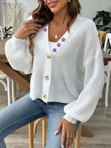 V-Neck Button Up Long Sleeve Cardigan - $735.52 MXN V-Neck Button Up Long Sleeve Cardigan - $735.52 MXN