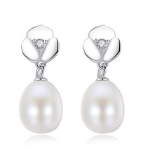 Flower Earrings Petals S925 Silver Pearl Earrings Light Luxury Style Earrings - £22.85 GBP