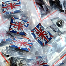 10 x God Save The King Pin Badge Union Jack Charles III Enamelled Souvenir Pin - £26.34 GBP