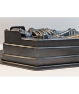 Wilton skeleton 3D bakeware - $620.95 MXN