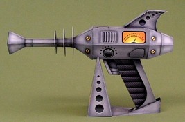 Papercraft Retro Ray Gun - Scale 1:1 - £2.28 GBP