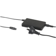 Jaycar Slimline Universal Laptop Adaptor (19VDC) - 90W - $3,014.40 MXN