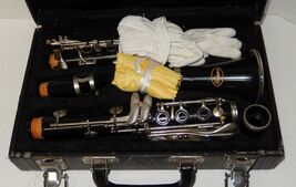 Vintage Barcelona Clarinet with original black Hard case - $148.45
