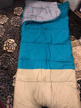NWOTs Light Blue &amp; Beige Adult Camping Size Sleeping Bag w/ Carrying Straps - £44.32 GBP
