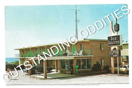 Vintage 70s SEA SQUIRES Motel Surfside Beach South Carolina PHOTO Business Card - £23.32 GBP