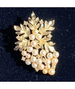 Large Grapes Leaf Pin Rhinestone and Faux Pearls Brooch Stunning Vintage... - £39.46 GBP