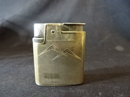 Old Vtg Ronson Varaflame Gold Tone Cigarette Lighter With Initial Plate USA - £31.84 GBP