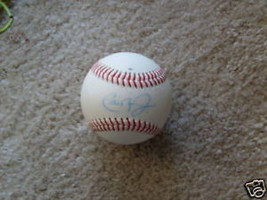 Cal  Ripken  Jr.  Autographed  Baseball   Nice   !! - £79.82 GBP
