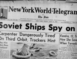 New York World-Telegram &amp; The Sun Newspaper Friday, May 25, 1962 - $7.00