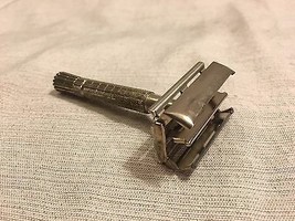 1956 B4 Gillette Super Speed Safety Razor Made in the USA - $39.59