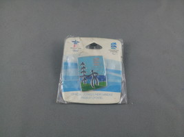 2010 Winter Paralympic Games Pin - Man and Tree - New in Original Packaging - £14.94 GBP