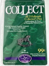Hallmark Rocking Horse Christmas Collector&#39;s Pin #2 1998 Lapel Hat Pinback - £3.88 GBP