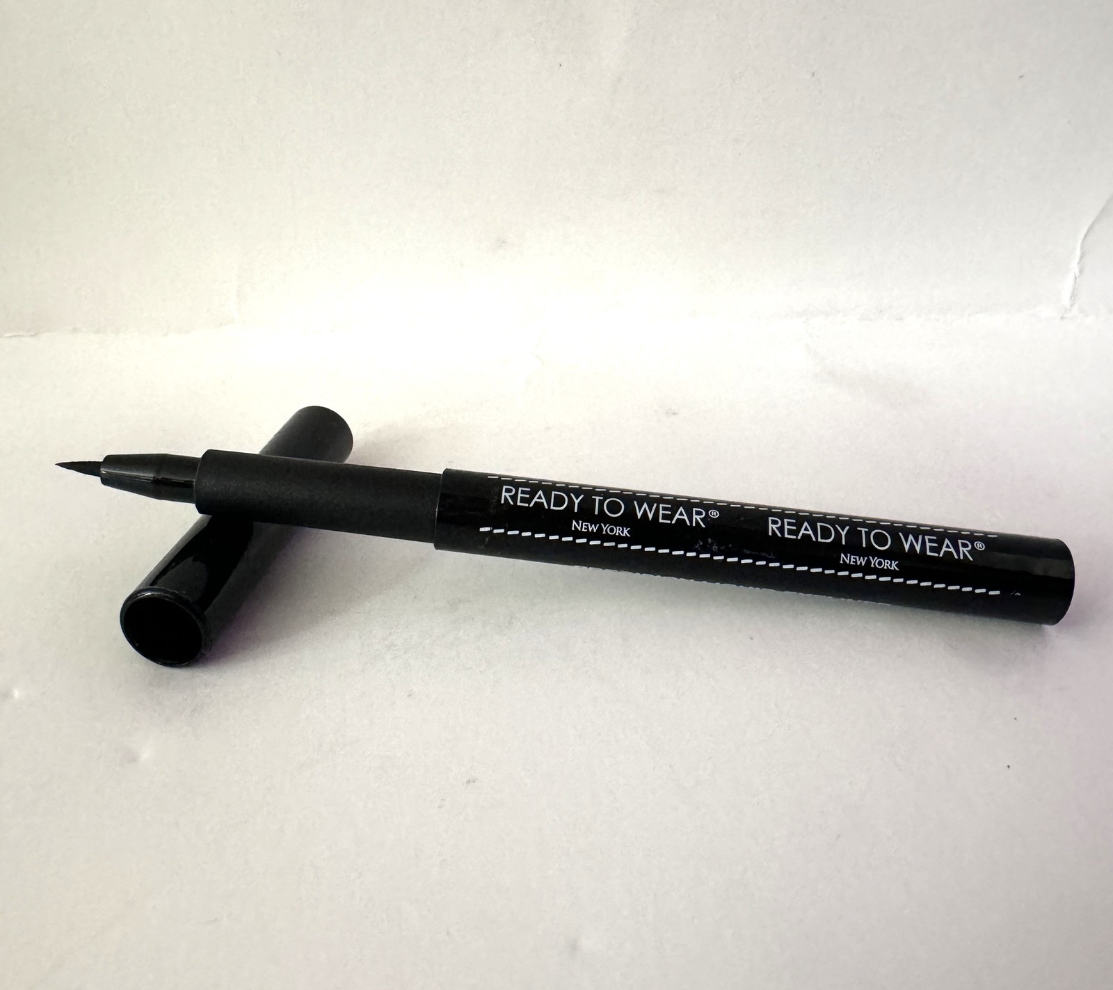 Primary image for Ready To Wear New York Precision Liquid Eyeliner 1.1ml NWOB