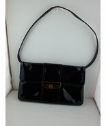 Vintage Black Patent Leather Clutch with Lucite on Gold Colored Closure. - €46,78 EUR