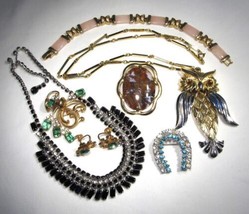 Vintage Costume Jewelry Lot Rhinestones Gold Silver Tone Owl C3735 - £37.94 GBP