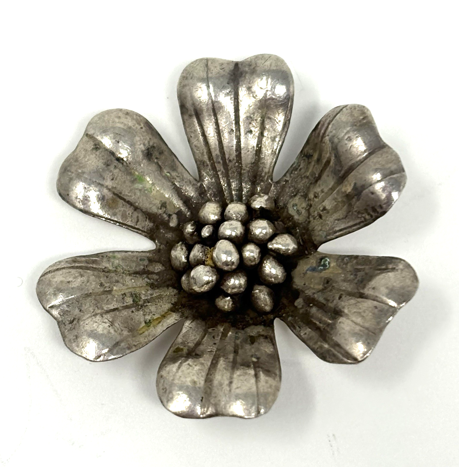 Vintage Handcrafted Silver Poppy Flower Pendant - $28.49