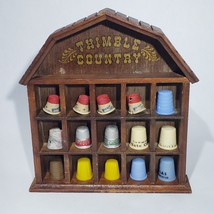 1979 Enesco Thimble Country Wooden Barn Shape Thimble Display &amp; 15 VTG Thimbles - £15.94 GBP