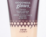 Burts Bees Goodness Glows Tinted Moisturizer With Green Tea 2010 Ivory - $28.98