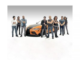 "Car Meet 3" 8 piece Figure Set for 1/18 Scale Models by American Diorama - €127,08 EUR