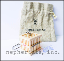 Auth New Louis Vuitton Vip Tokyo Underground 2009 Wooden Mini Crate Key Ring - £371.37 GBP