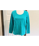 KIM ROGERS LADY&#39;S TOP MEDIUM GREEN LONG SLEEVE - $12.38