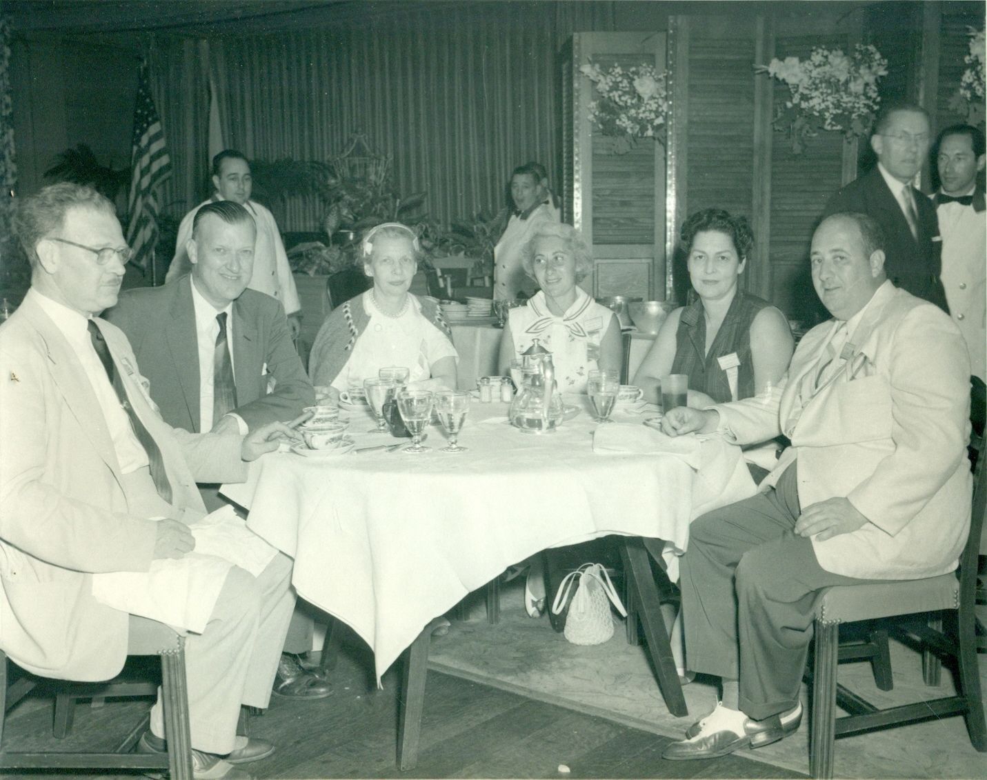 THEODORE R. McKELDIN 1955 vintage dinner photograph (Governor of Maryland) - $9.89