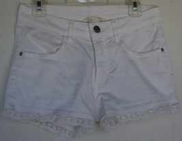 H&amp;M White Denim Shorts with Lace Trim US Girls 11-12y, EUR 152, Front &amp; Back Poc - £7.88 GBP